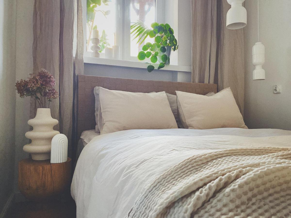 Townhall Apartment *